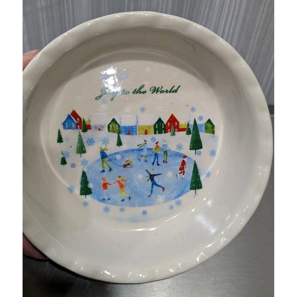 Nantucket Retired Christmas Bowl Pie Dish "Joy to the World" Ice Skating 5inx2in